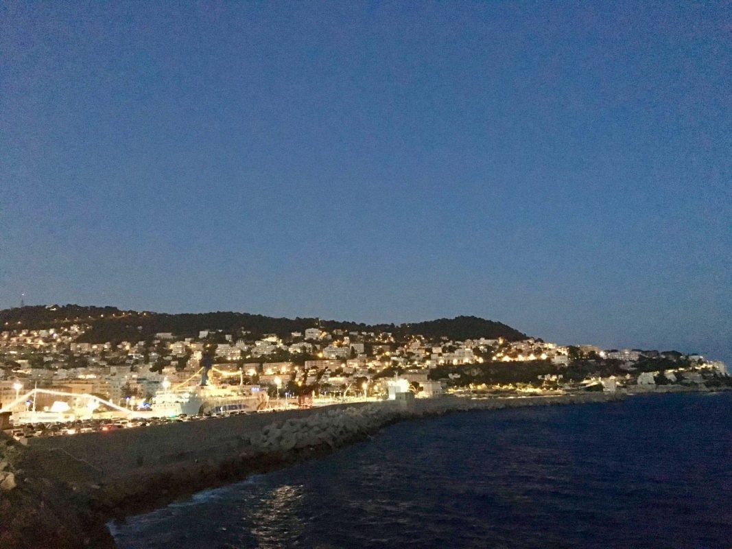 Nizza by night