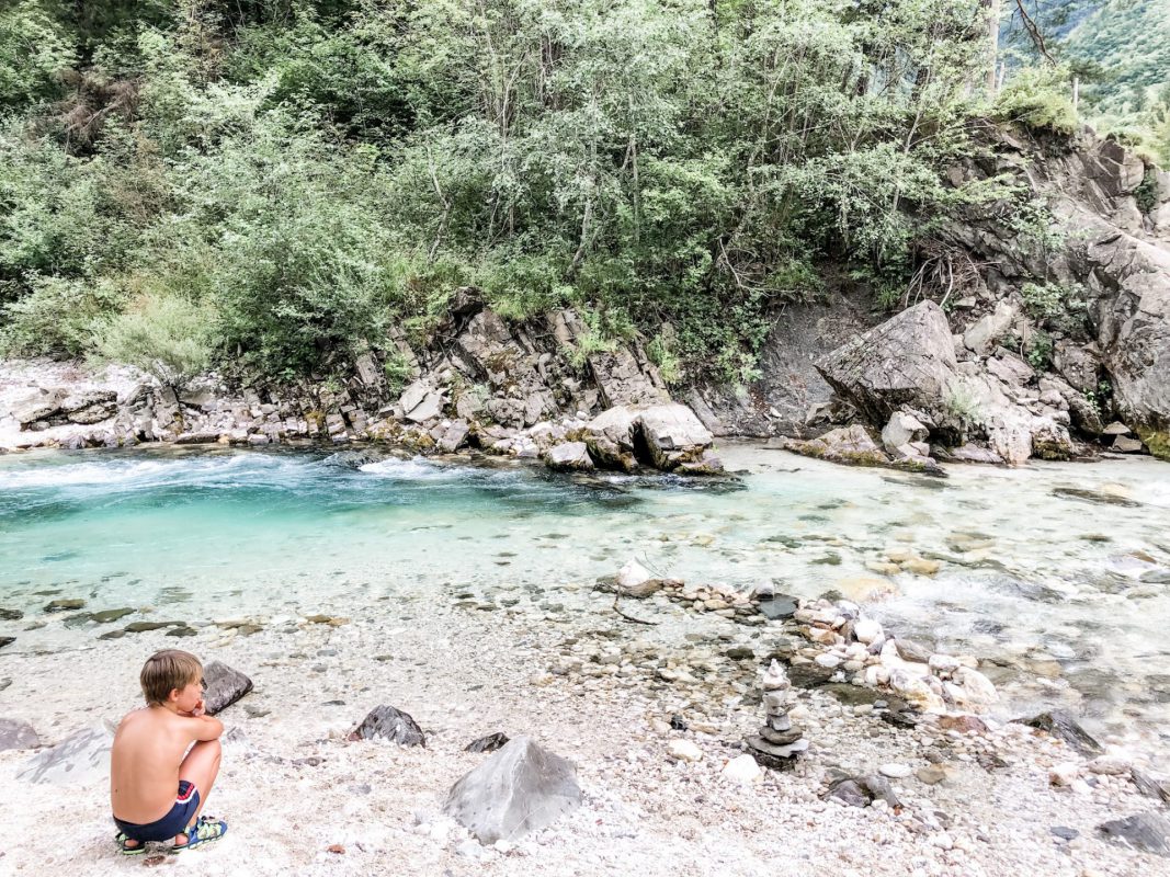 Baden in der eiskalten Soca