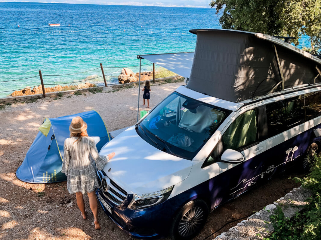 Stellplatz am Meer mit dem Campervan