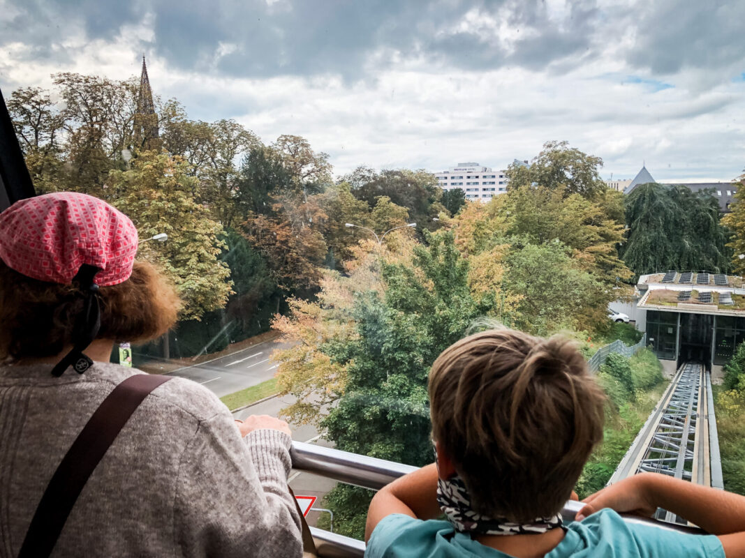 Fahrt mit der Schlossbergbahn, Familienurlaub, Freiburg