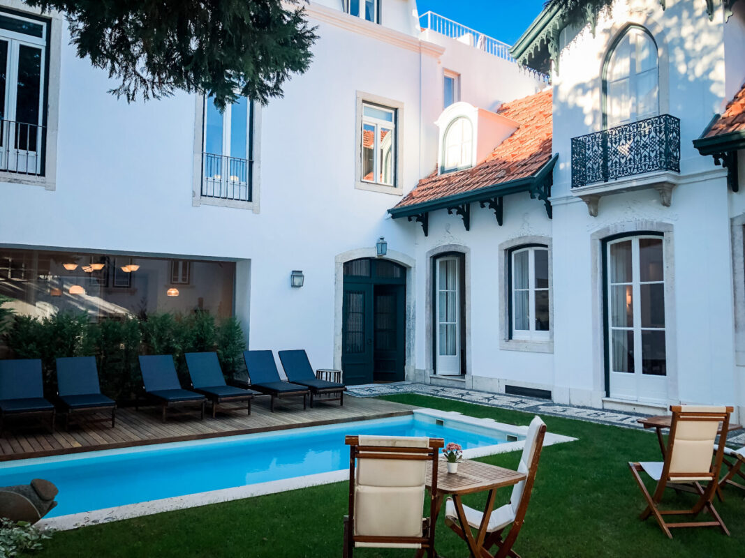 Beheizter Pool im Innenhof Casa Balthazar