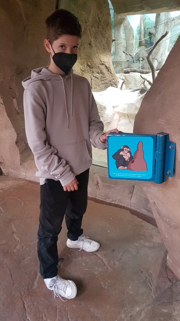 Klappschild im „Zoo am Meer“