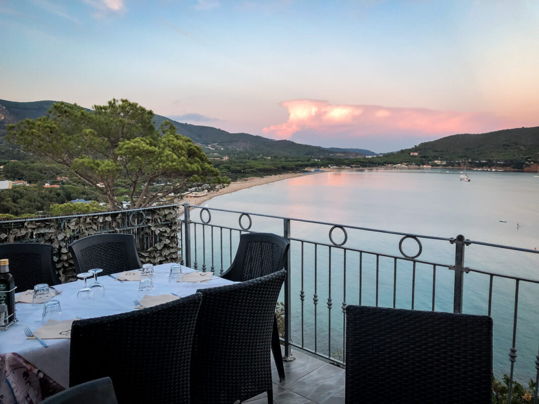 Restaurant mit Ausblick Camping Laconella